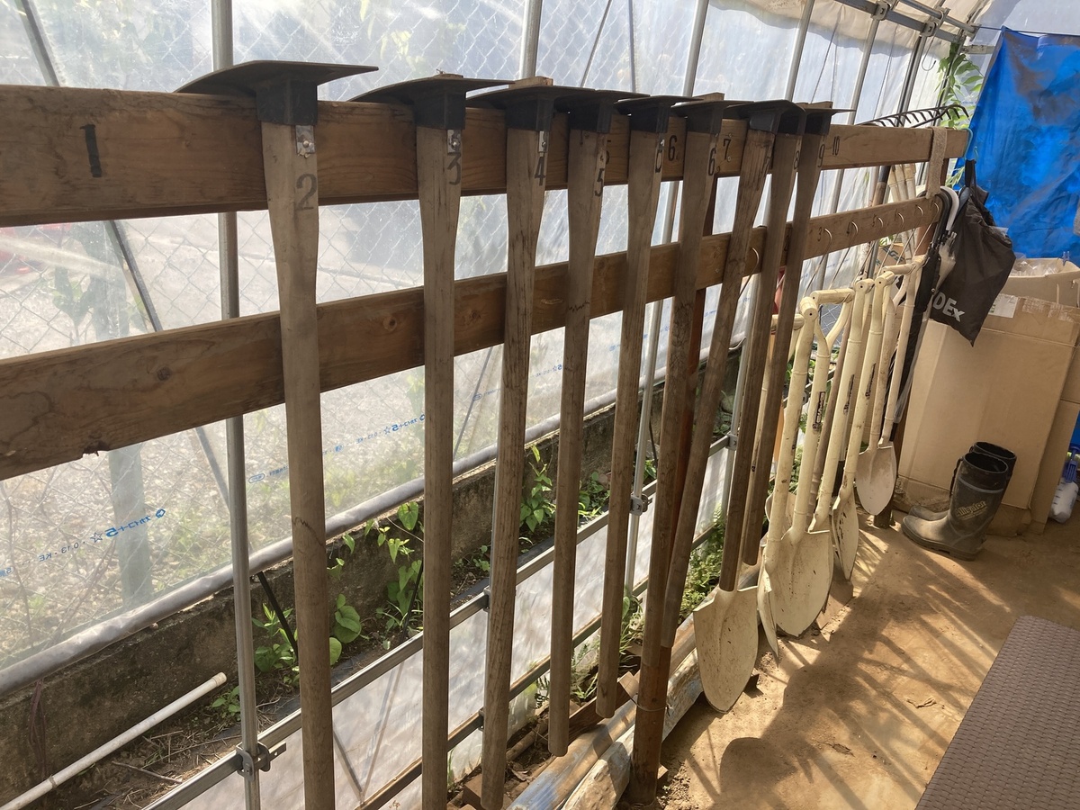 板橋赤塚　農具置き場の様子